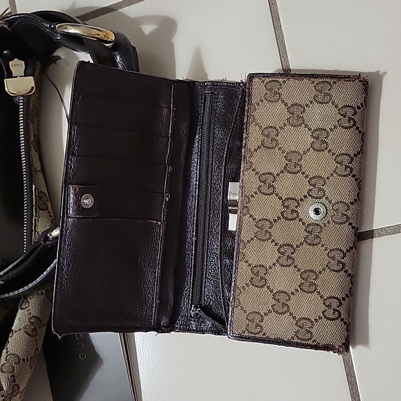 Authentic gucci bag and wallet - Picture 12 of 17